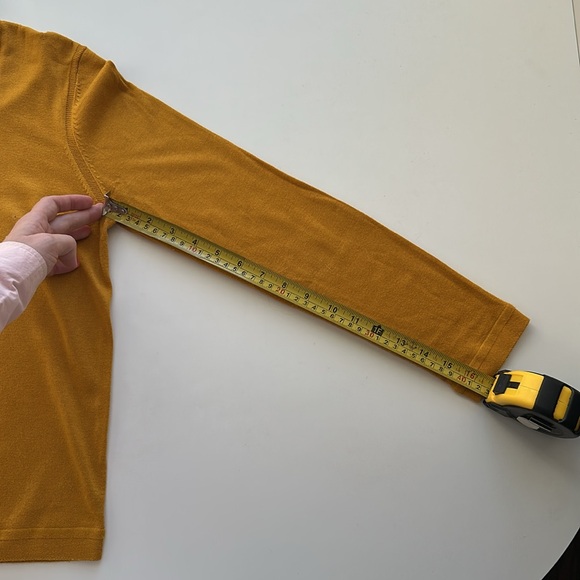 Benetton pumkin color turtleneck - Picture 6 of 9